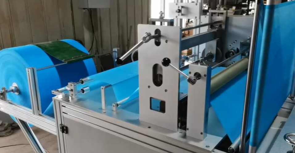 小廠閉眼沖！河南邦恩這款手術帽制造機，不用大場地也能擴產?